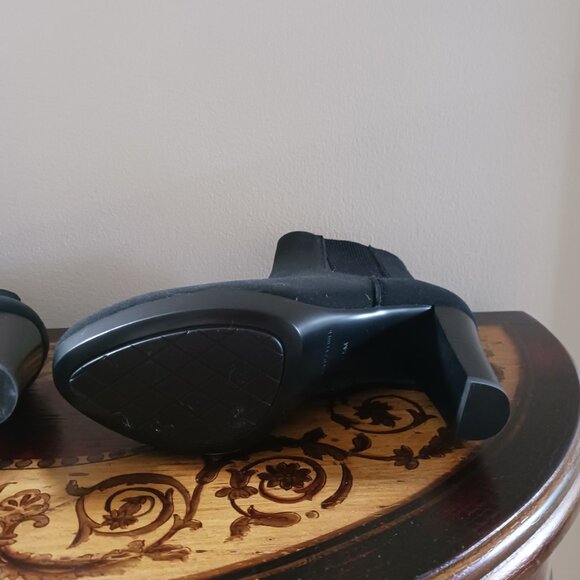 DONALD J PLINER ESRA ankle bootie - Picture 3 of 5